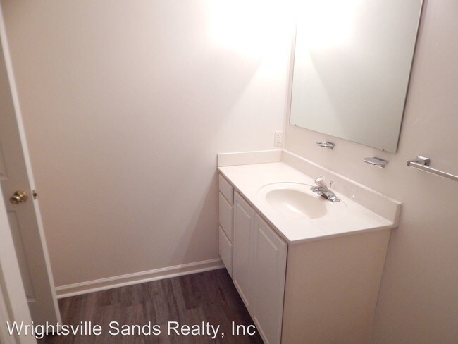 Building Photo - 2 br, 2 bath House - 1306 A Louisa Lane
