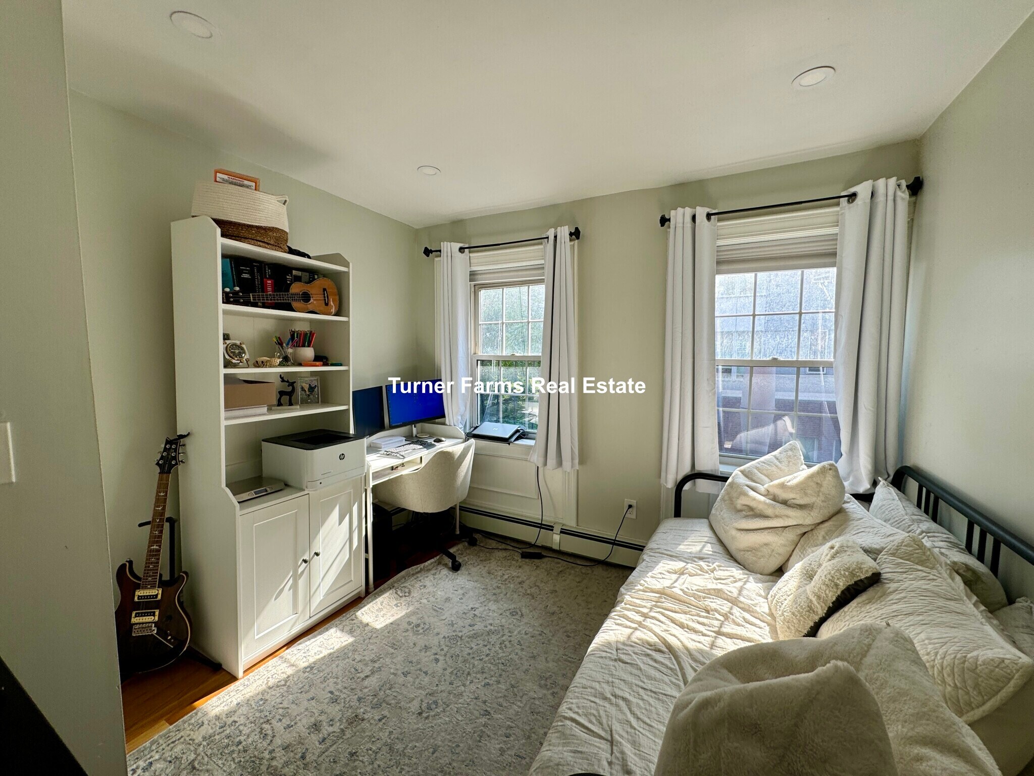 Building Photo - 91 Hudson St