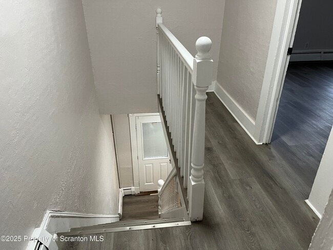 Building Photo - 315 Aswell Ct