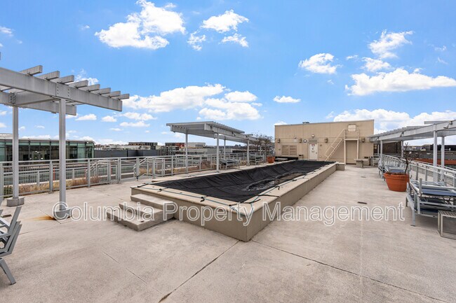 Building Photo - 1025 1st St SE