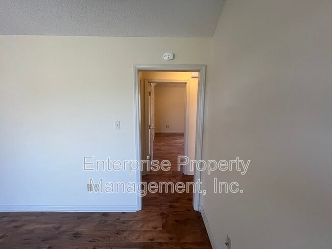 Building Photo - 3931 Long Creek Rd