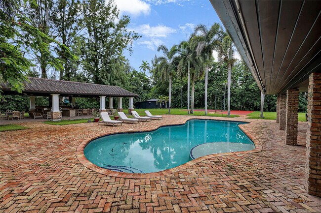 Building Photo - 14701 SW 63rd St