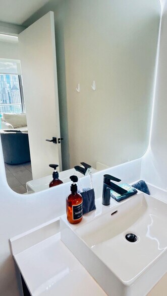 Building Photo - 227 NE 2nd St