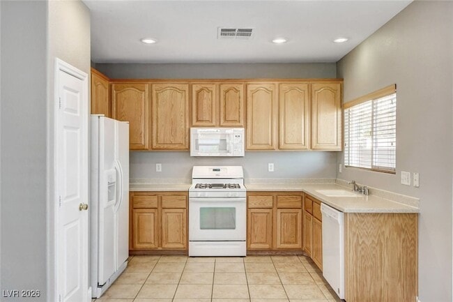 Building Photo - 3605 N Porch Swings Way