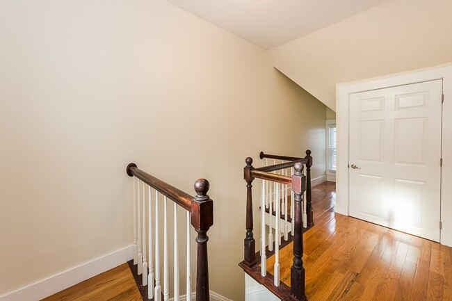 Building Photo - 103 Magoun Ave