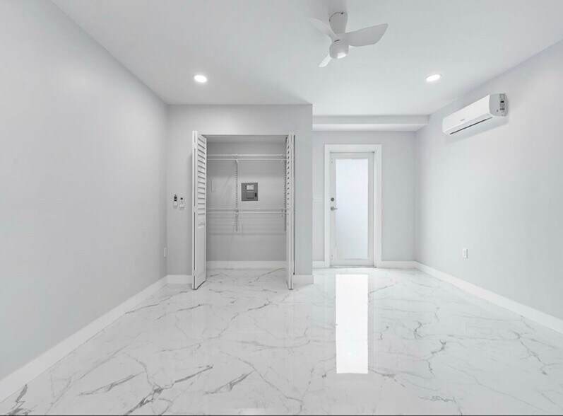 Building Photo - 16135 SW 86th Terrace
