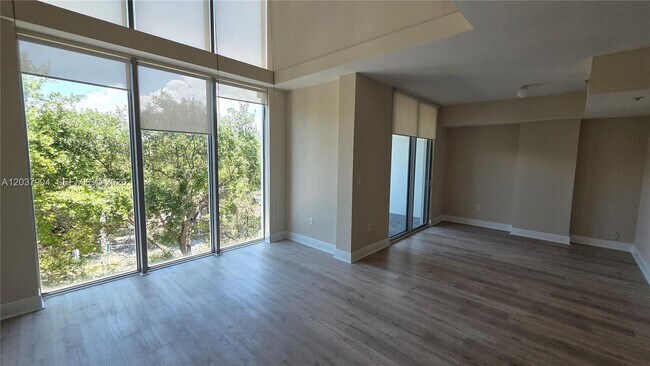 Building Photo - 3001 SW 27th Ave