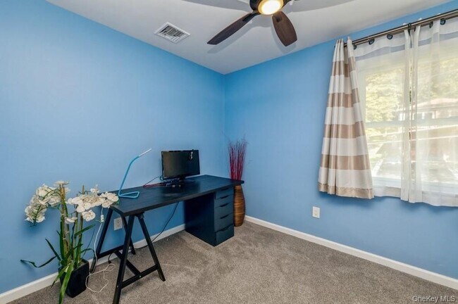 Building Photo - 516 Almena Ave