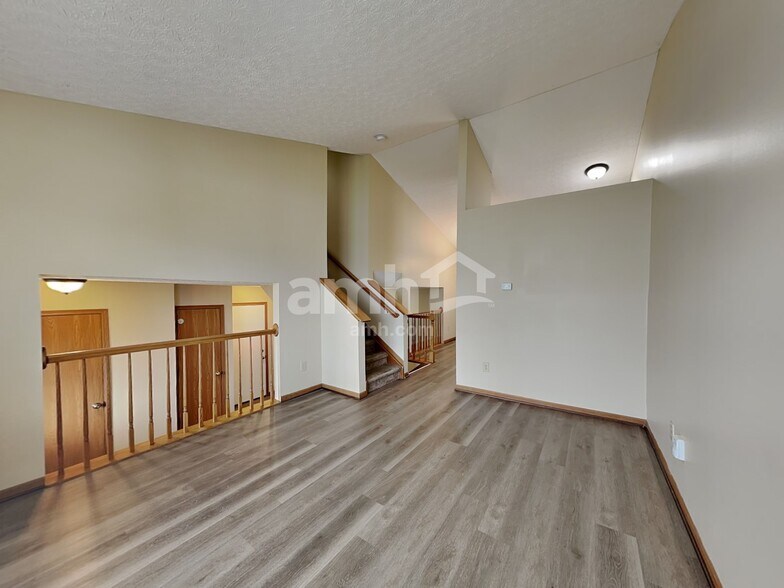 Building Photo - 5712 Danmar Dr