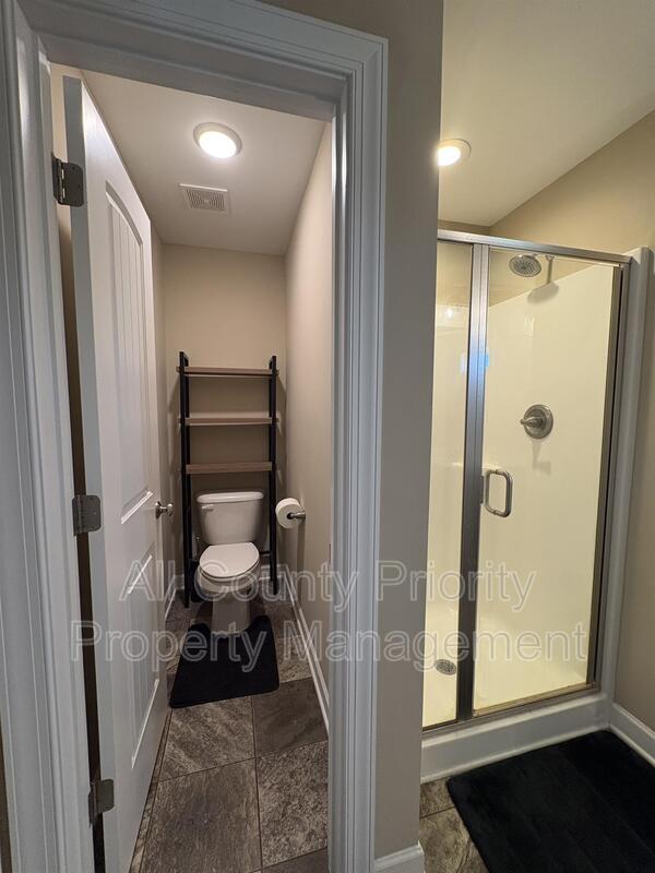 Building Photo - 224 Williamson Pl Dr
