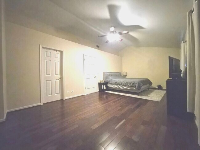Building Photo - 2337 Hudson Cir