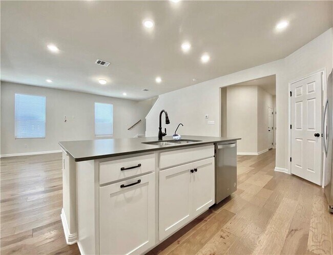 Building Photo - 1821 Cantonata Dr
