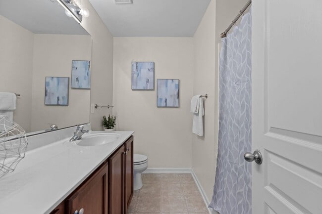 Building Photo - Spacious 3 story Townhome-Close to Downtown Raleigh- Renaissance Park-Available Now!