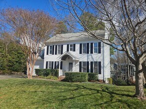 Building Photo - Beautiful, Hard to Find 4br/2.5ba in Cary! Available Now!