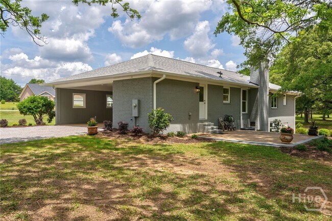 Building Photo - 1090 Kenway Dr