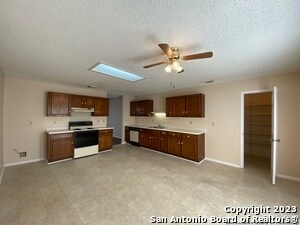 Building Photo - 4514 Stradford Pl