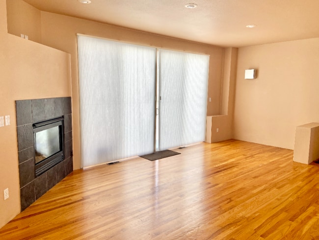Building Photo - 628 Tierra Verde Ct