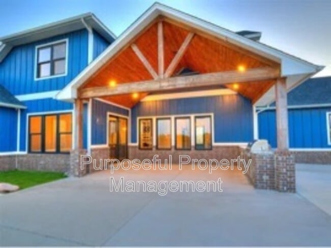 Building Photo - 115 Weaver Rd