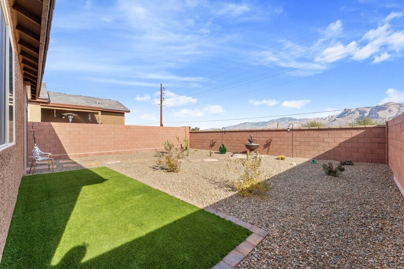 Building Photo - 9324 N Agave Gold Rd