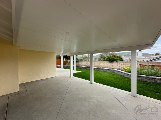Building Photo - Homes Management - 3 Bed, 2 Bath House for Rent with Water/Trash Included