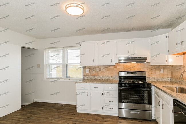 Building Photo - 11812 La Padera Ln