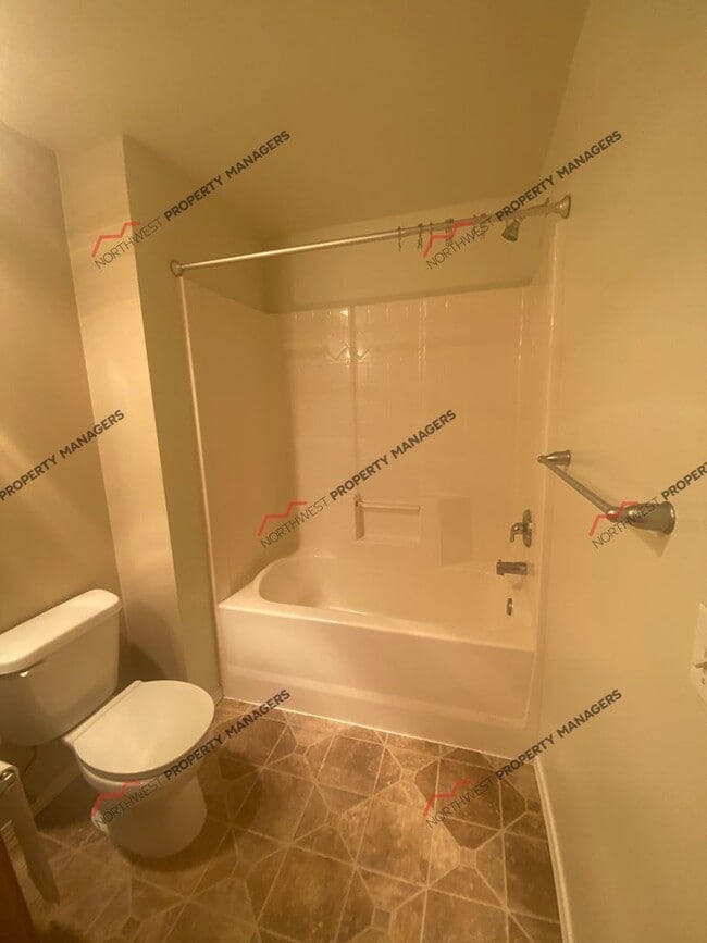 Building Photo - STATUS: AVAILABLE | R202 | $1995.00 + $100...