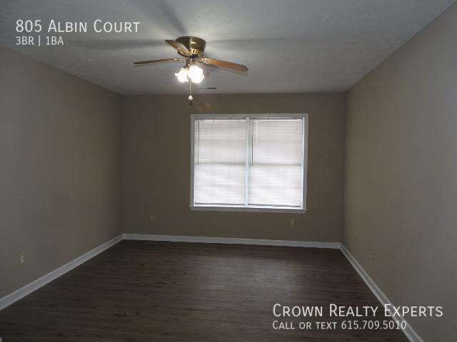 Building Photo - 805 Albin Ct