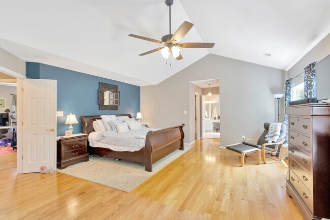 Building Photo - 15346 Bowmans Folly Dr