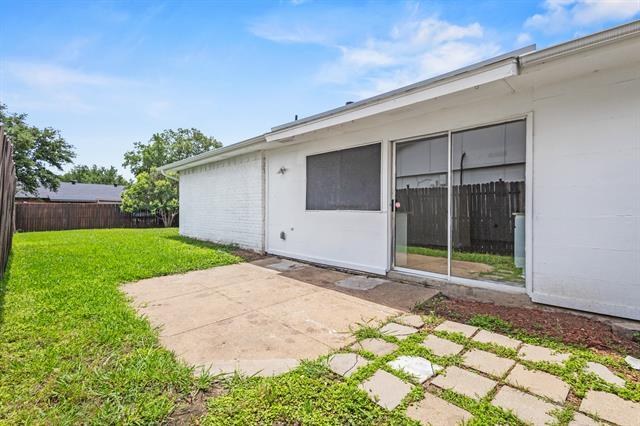 Building Photo - 1824 Chamberlain Dr