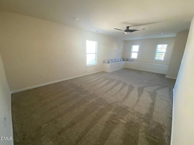 Building Photo - 2124 Fox Chapel Pl