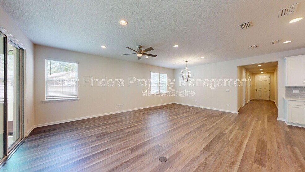 Building Photo - 282 Little Bear Run