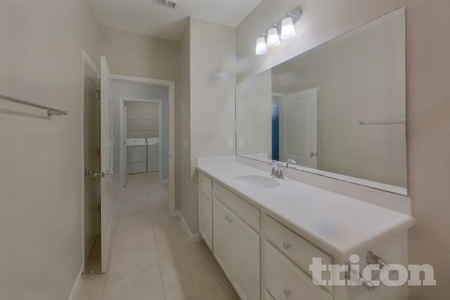 Building Photo - 10328 Pavnes Creek Dr