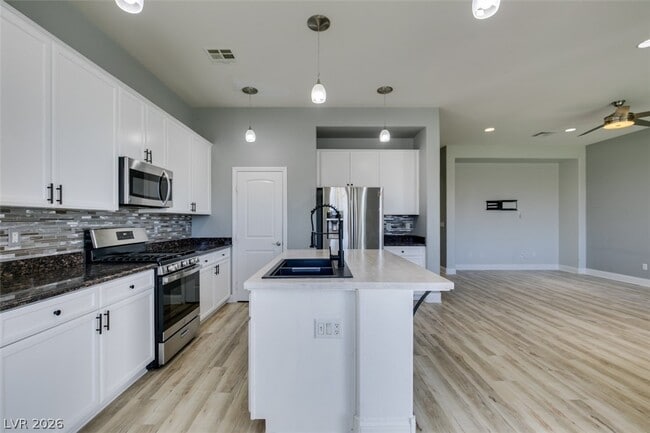 Building Photo - 6538 Grand Concourse St