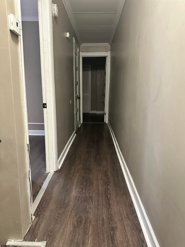 Building Photo - 1307 Drexel Ave