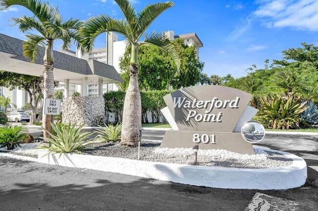 Building Photo - 801 S Federal Hwy