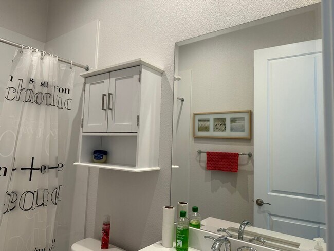 Building Photo - Epic REA - Brighton Landing Village 3 BR/2 BA Home Built in 2022 on 1 Level - Vacaville