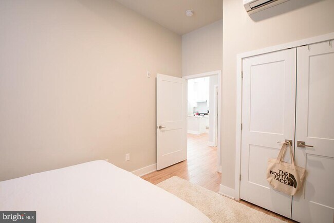 Building Photo - 1300 S 19th St