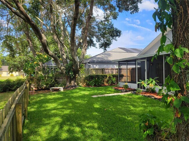 Building Photo - 2011 Cattleman Dr