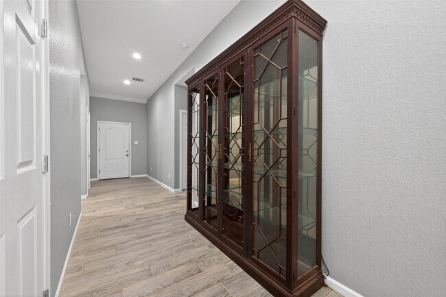 Building Photo - 25106 Morgan Cemetery Rd