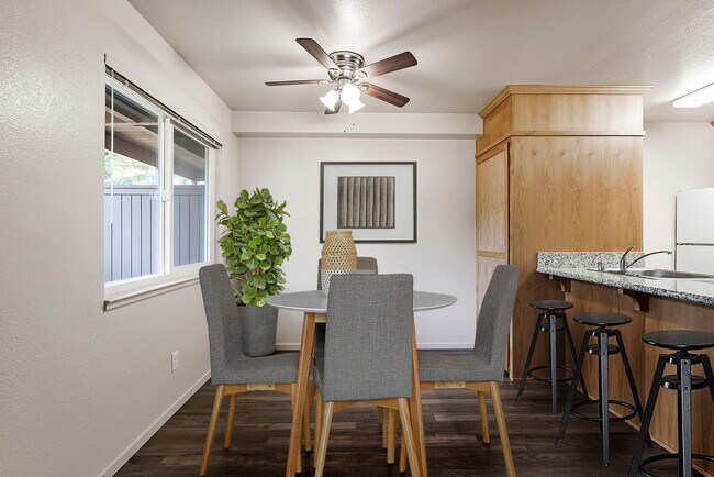 Interior Photo - Pine Tree Apartments