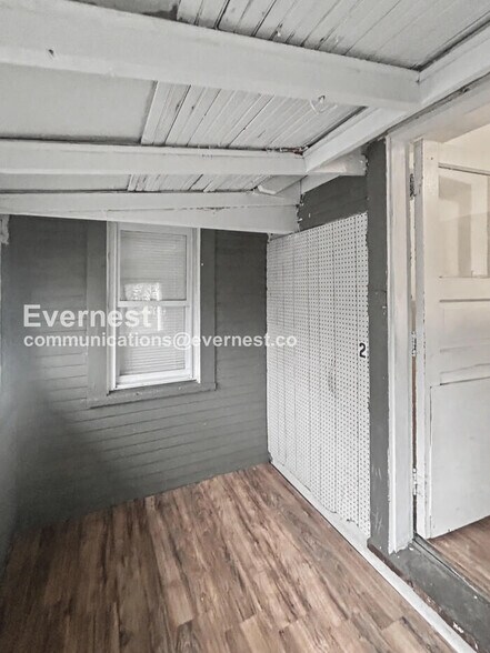 Building Photo - 3880 W 37th St