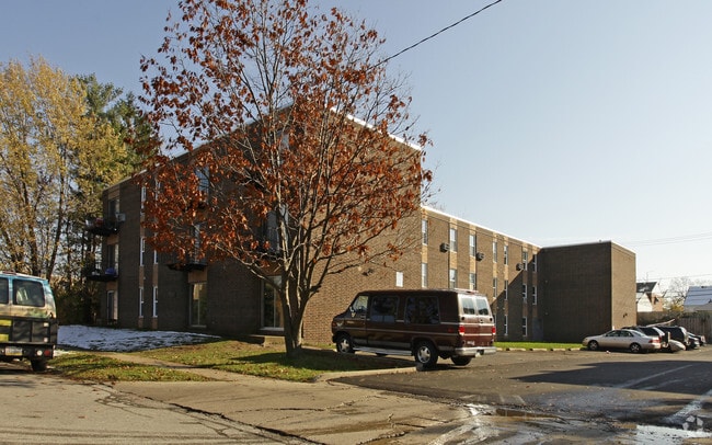 Primary Photo - 20008 Clare Ave