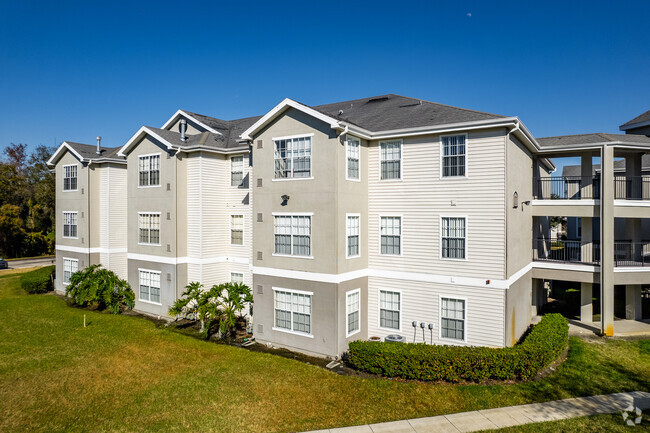 1701 Mercy Dr Orlando, FL 32808 - Magnolia Pointe Apartments