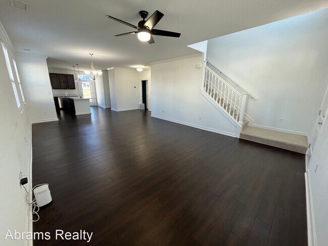 Building Photo - 4 br, 3.5 bath House - 1700 Paulet Drive