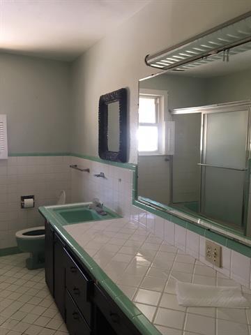 Building Photo - 1390 FM 1187