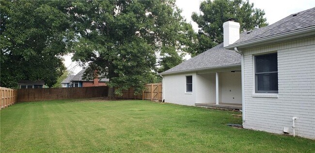 Building Photo - 55 Stonehenge Dr