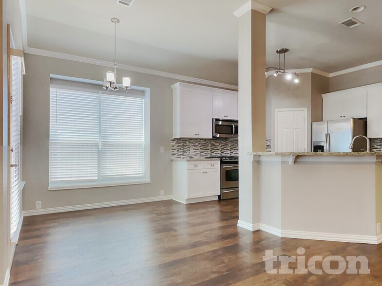 Building Photo - 2748 Cedar Ridge Ln