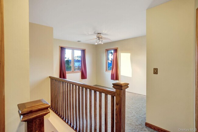 Building Photo - 8 Pearl St