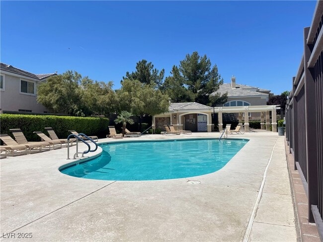 Building Photo - 932 Marino Hills Dr