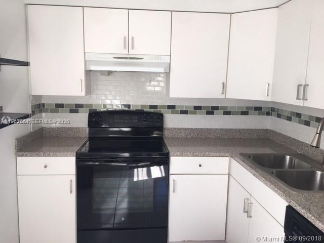 Building Photo - 7900 Tatum Waterway Dr